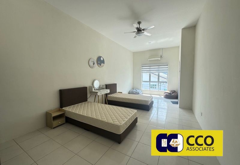 Taman Lapangan Hartamas Botani