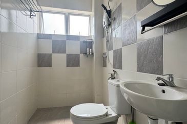 Taman Lapangan Hartamas Botani