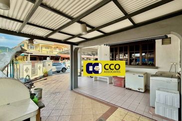 TAMAN ANJUNG BERCHAM UTARA