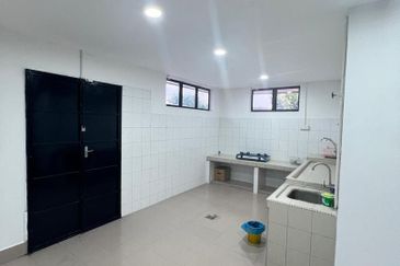 JALAN TAMBUN (JALAN RAJA DIHILIR)