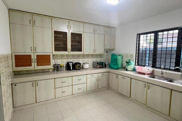 JALAN TAMBUN (JALAN RAJA DIHILIR)