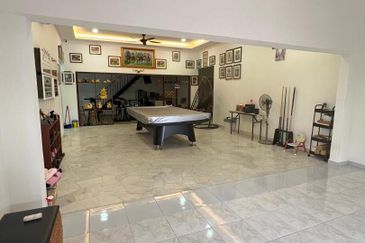 JALAN TAMBUN (JALAN RAJA DIHILIR)