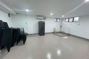 JALAN TAMBUN (JALAN RAJA DIHILIR)