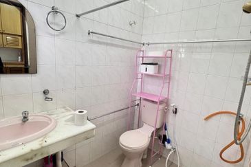 JALAN TAMBUN (JALAN RAJA DIHILIR)