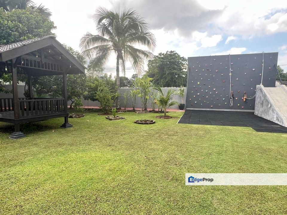 Jalan Tambun Ipoh Bungalow Corner For sale, Suitable for Airbnb , Fully renovated, huge Space, Perak, Kinta