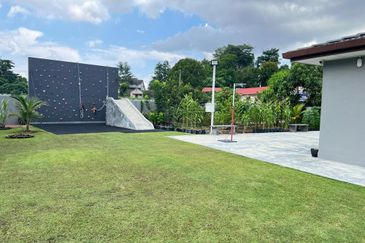 JALAN TAMBUN (JALAN RAJA DIHILIR)