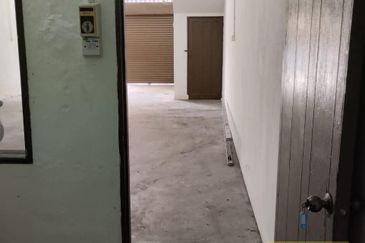 Jalan Pasir Puteh, Station 18