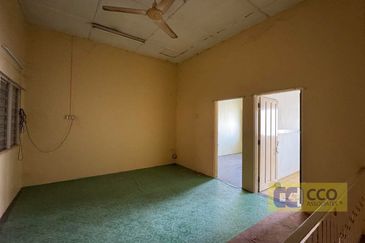 Jalan Pasir Puteh, Station 18