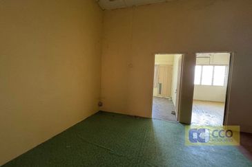 Jalan Pasir Puteh, Station 18