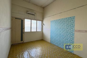 Jalan Pasir Puteh, Station 18