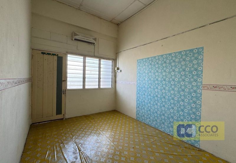 Jalan Pasir Puteh, Station 18