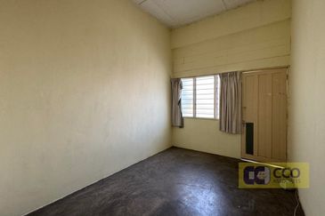 Jalan Pasir Puteh, Station 18