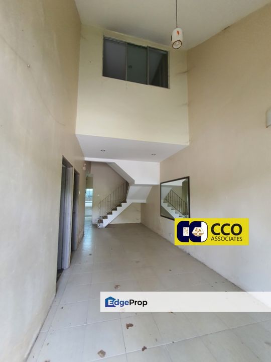 Lawan Kuda Gopeng Single Storey Big Size House For Sale, 4 rooms, Perak, Kampar