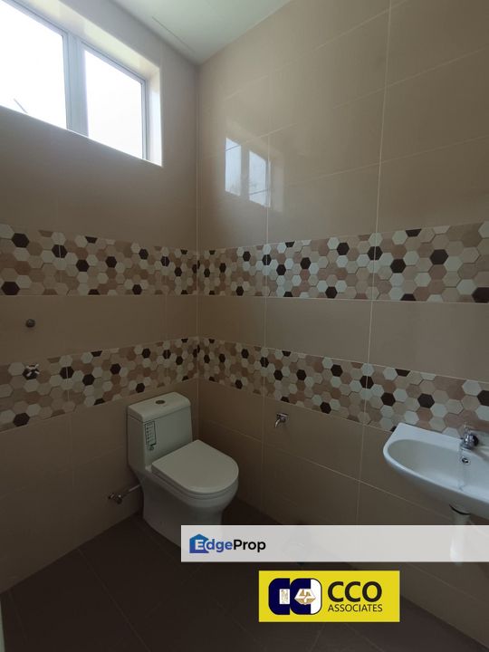 Renovated & Didnt Occupied Bungalow For Sale, Perak, Ipoh