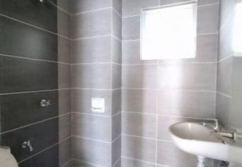 Zeta DeSkye Residence