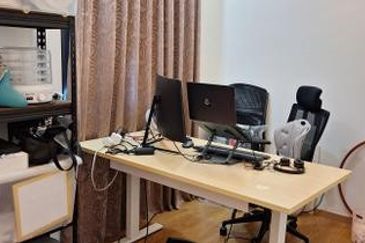 Zeta DeSkye Residence