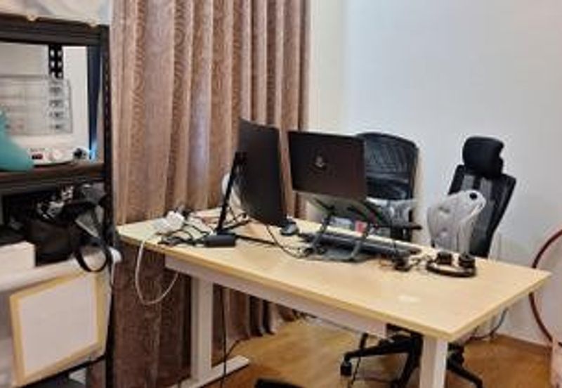 Zeta DeSkye Residence