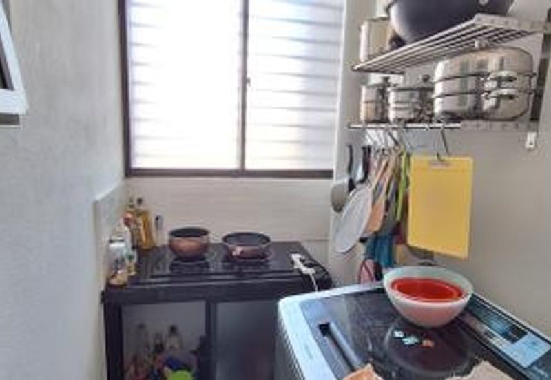 Zeta DeSkye Residence