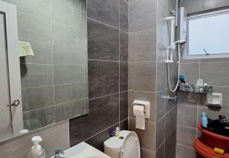 Zeta DeSkye Residence