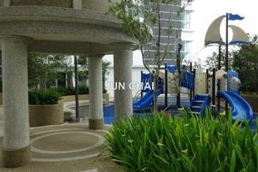 Zeta DeSkye Residence