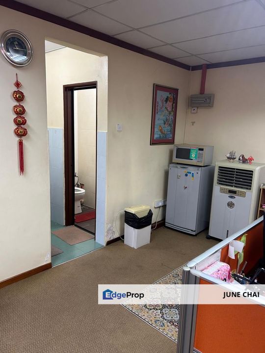 Kompleks Mutiara Jalan Ipoh Nice Office for Sale Below Value and In front MRT Station Easy Access KL City Centre, Kuala Lumpur, Jalan Ipoh