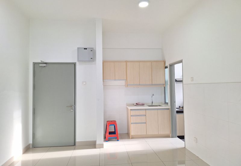 Zeta DeSkye Residence