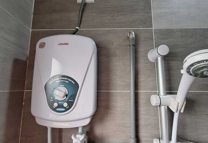 Zeta DeSkye Residence