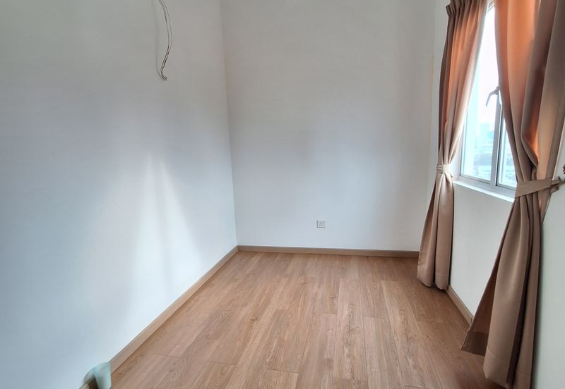 Zeta DeSkye Residence