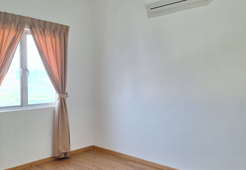 Zeta DeSkye Residence