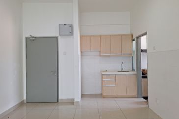 Zeta DeSkye Residence