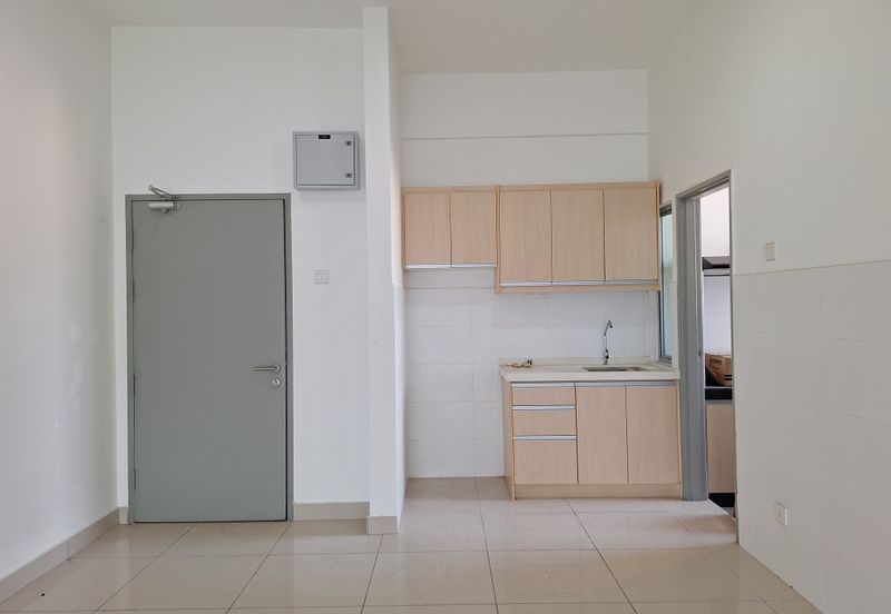 Zeta DeSkye Residence