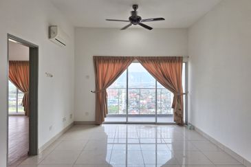 Zeta DeSkye Residence