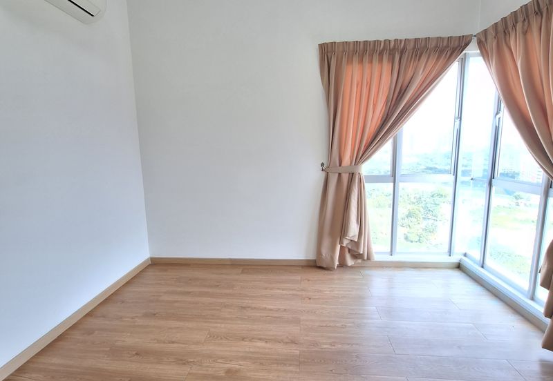 Zeta DeSkye Residence