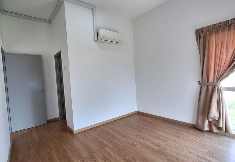 Zeta DeSkye Residence