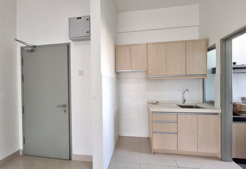 Zeta DeSkye Residence