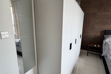 Kenwingston Platz Residence