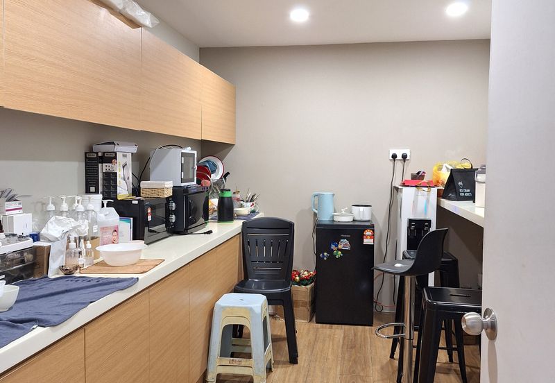 The Boulevard, Mid Valley