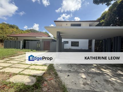Ledang Heights Bungalow With Swimming Pool, Johor, Johor Bahru