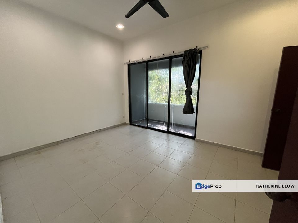 Partial Furnished with Swimming Pool Ledang Heights Bungalow, Johor, Johor Bahru
