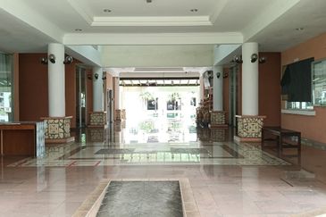 Skudai Villa
