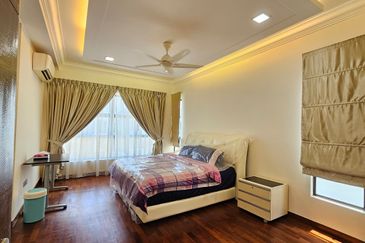 The Canal Garden South, Horizon Hills