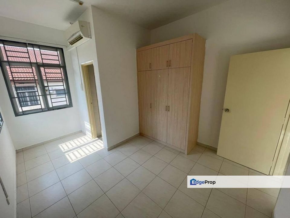 2 Storey Endlot with 10ft Landsize, Johor, Nusajaya