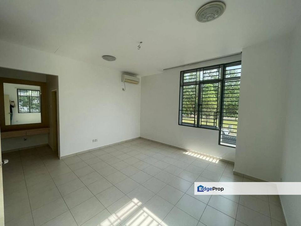 2 Storey Endlot with 10ft Landsize, Johor, Nusajaya