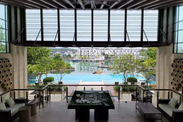 Emerald Bay @ Puteri harbour