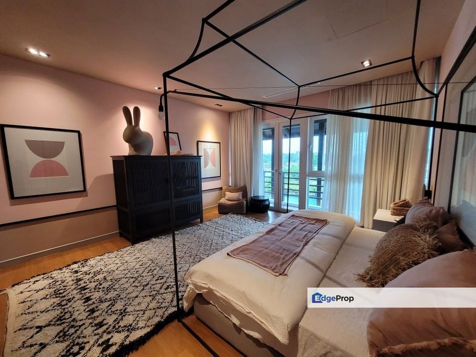 Ultra-Luxury Waterfront Villa, Johor, Johor Bahru