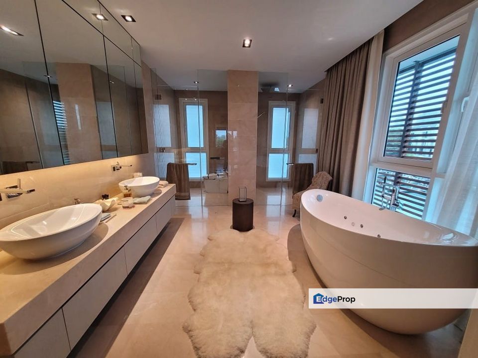 Ultra-Luxury Waterfront Villa, Johor, Johor Bahru