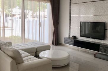 The Canal Garden South, Horizon Hills