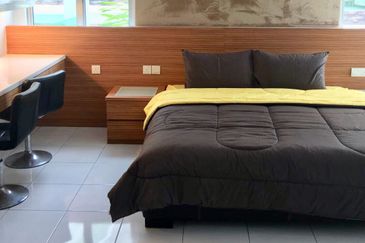 The Canal Garden South, Horizon Hills