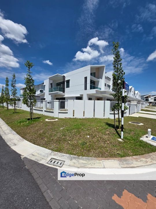 Superlink corner 48x75 , Johor, 