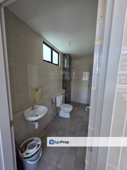 Superlink corner 48x75 , Johor, 